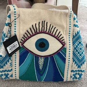 NWT WANDERLUST MULTI-PURPOSE EYE TOTE
